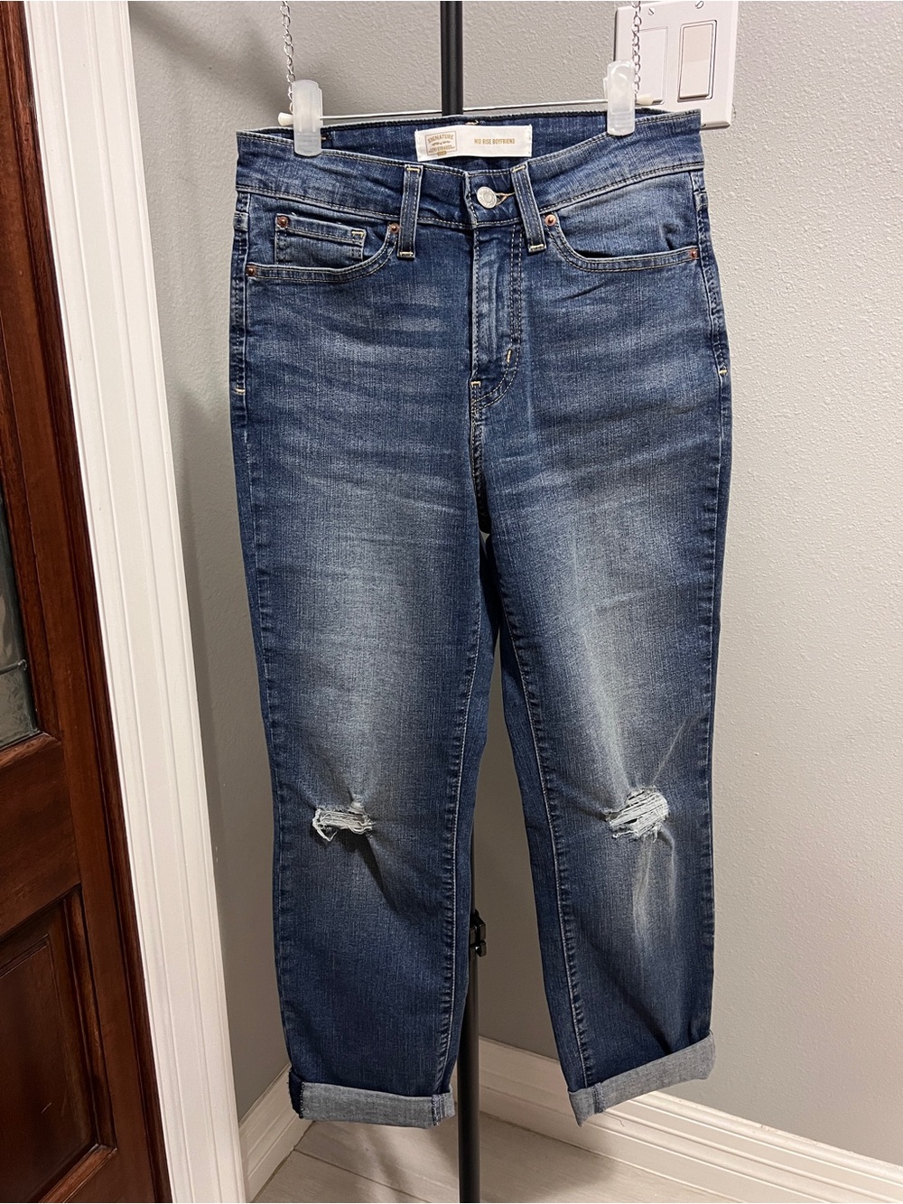 Signature by Levi Strauss Mid Rise Boyfriend Jeans Cuffed Blue Size 4 W 27